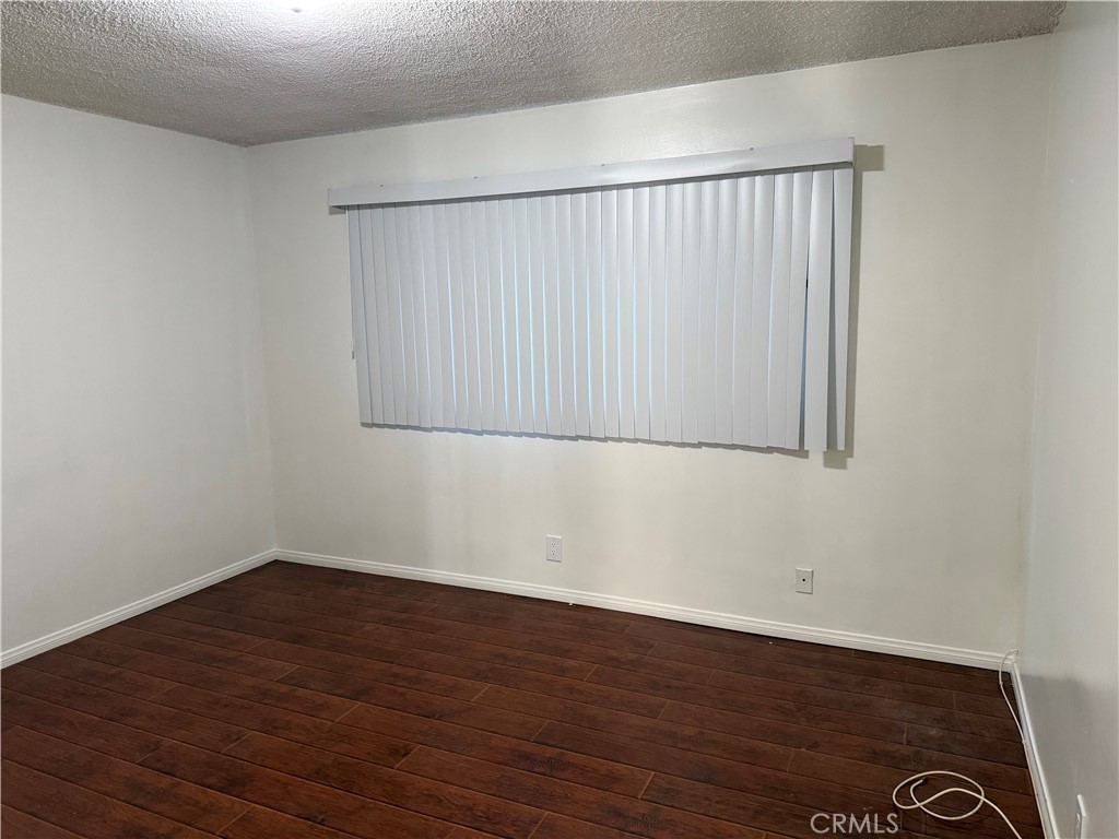 Residential Lease for rent at 420 N Market, Inglewood, Los Angeles County CA featuring 2 beds and 1 bath