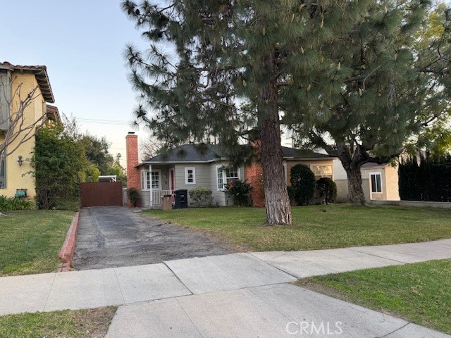 Residential Lease for rent at 1406 Irving Avenue, Glendale, Los Angeles County CA featuring 3 beds and 2 baths