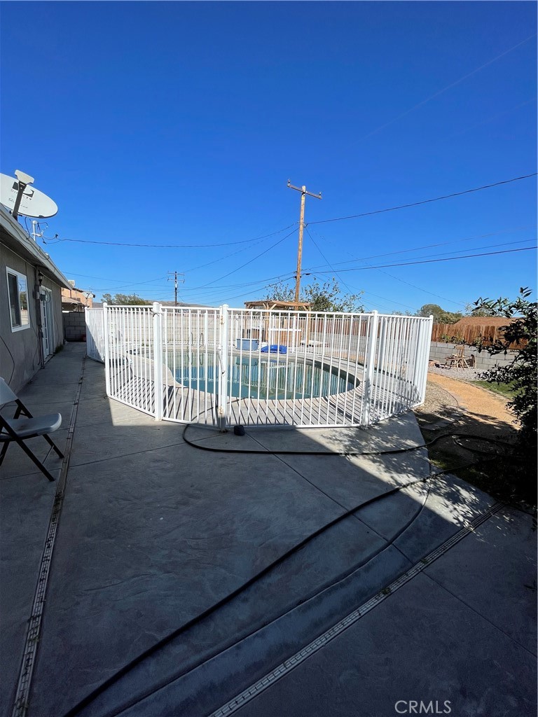 Residential for sale at 313 Broadway, Barstow CA featuring 3 beds and 2 baths