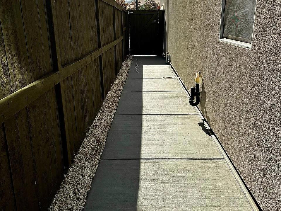 Residential Lease for rent at 3029 Gaylene Ann Place, Tracy, San Joaquin County CA featuring 1 bed and 1 bath