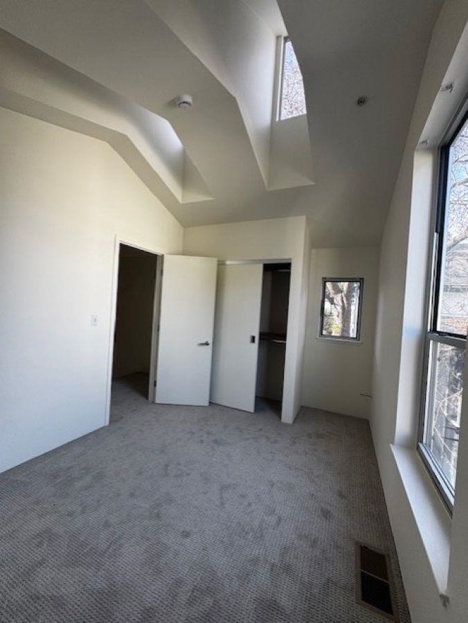 Residential Lease for rent at 42 Iron Horse Ln, Walnut Creek CA featuring 2 beds and 3 baths