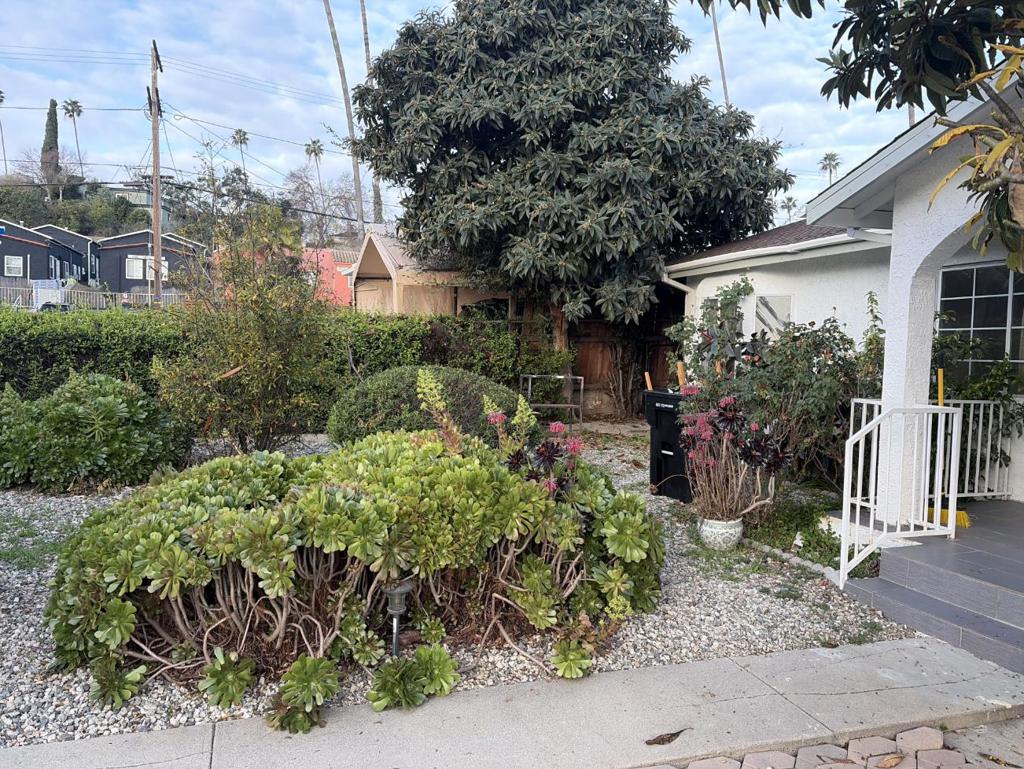 Residential Lease for rent at 5209 Cronus Street, Los Angeles, Los Angeles County CA featuring 3 beds and 2 baths