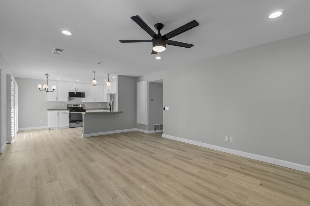 Residential Lease for rent at 1950 S Palm Canyon Drive 106, Palm Springs CA featuring 2 beds and 2 baths