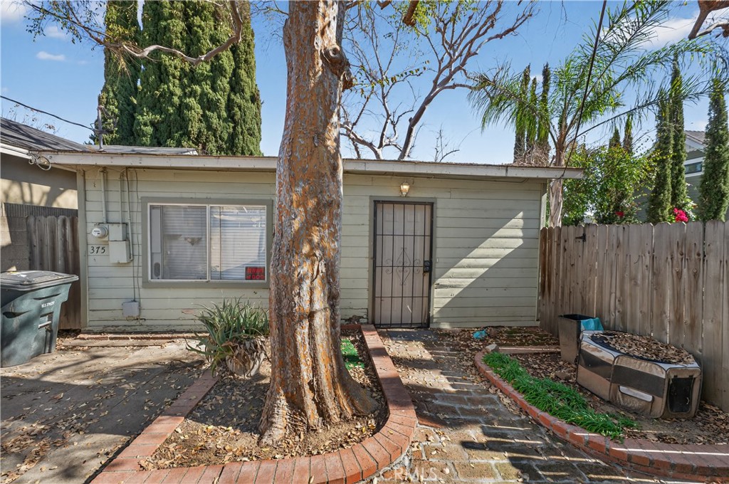 Residential for sale at 375 N Harwood, Orange CA featuring 3 beds and 3 baths