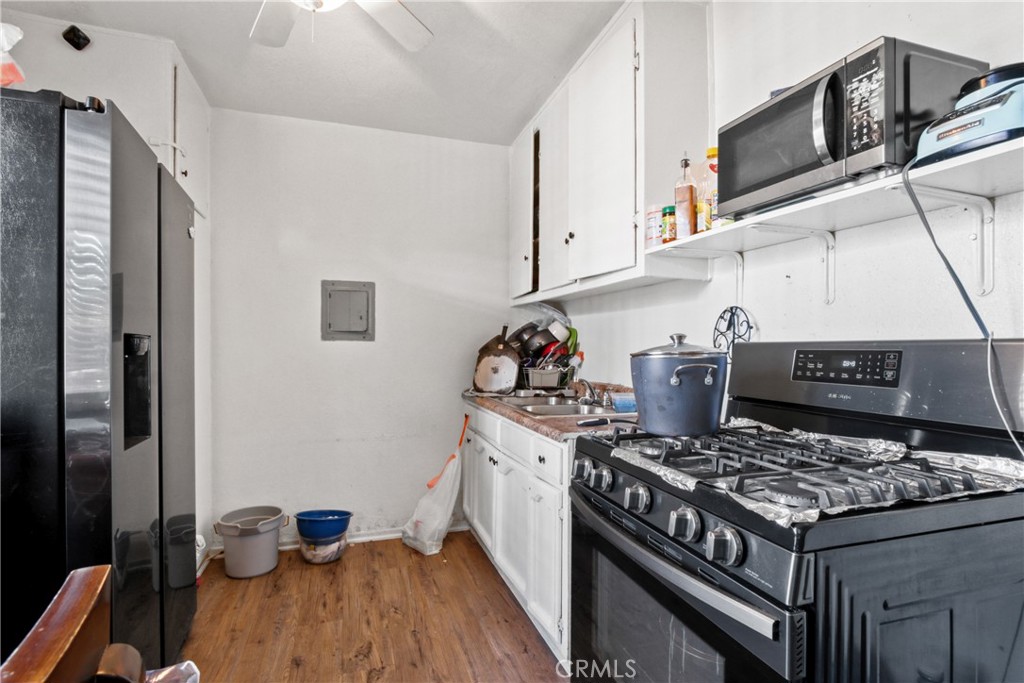 Apartment for sale at 8717 Avalon, Los Angeles, CA