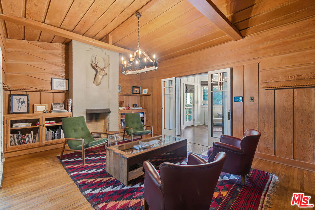 Residential Lease for rent at 2049 Oakstone Way, Los Angeles, Los Angeles County CA featuring 5 beds and 5 baths