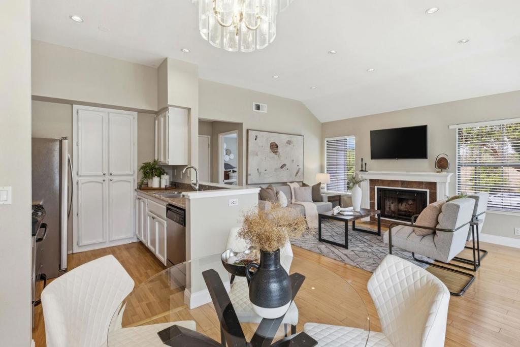 Residential for sale at 1644 Vista Del Sol, Foster City CA featuring 1 bed and 1 bath