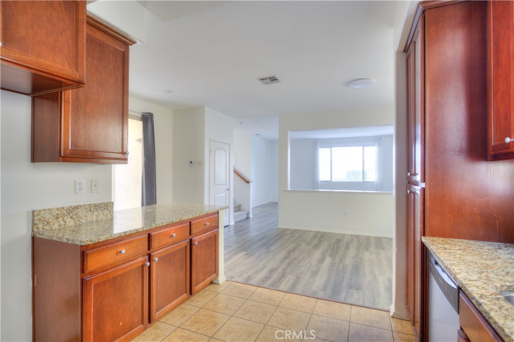 Residential Lease for rent at 469 Niagara Court, Corona, Riverside County CA featuring 4 beds and 3 baths