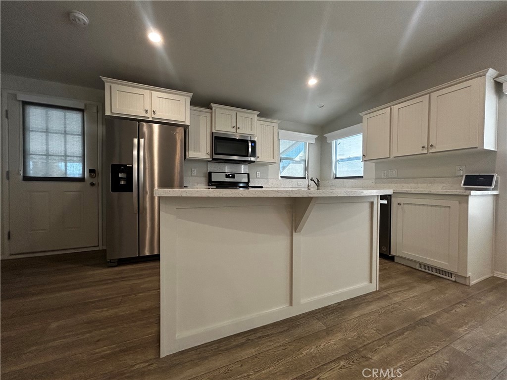 Manufactured In Park for sale at 24 Coolidge Drive, Cathedral City CA featuring 1 bed and 1 bath