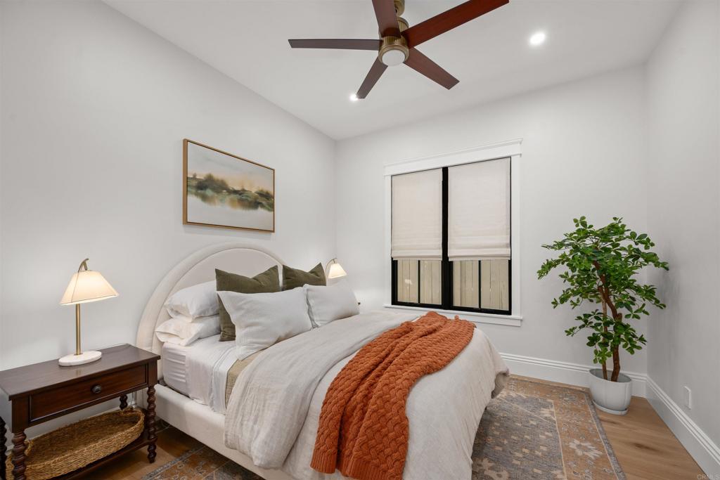 Residential for sale at 634 Shasta Drive, Encinitas CA featuring 5 beds and 5 baths