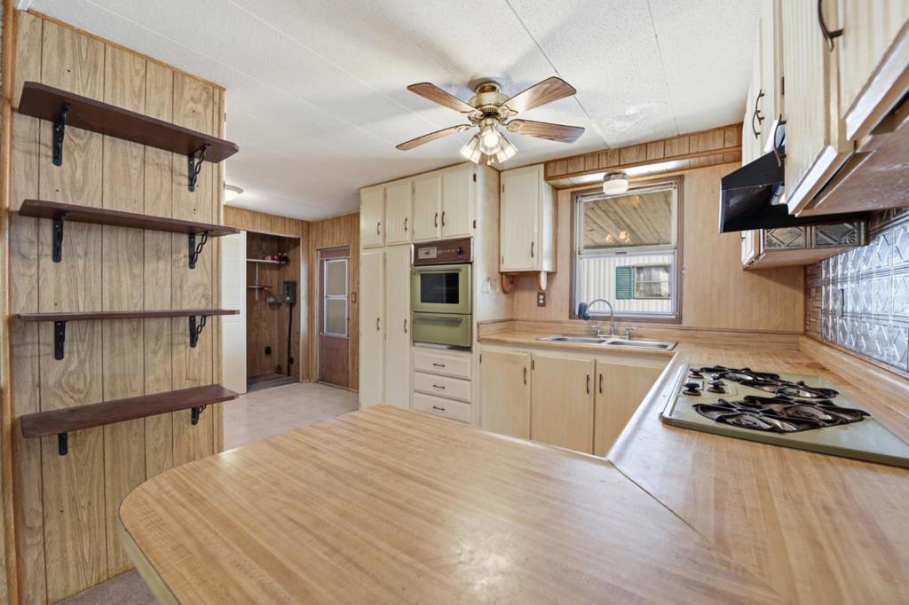 Manufactured In Park for sale at 139 Mars Avenue, Hayward CA featuring 2 beds and 2 baths