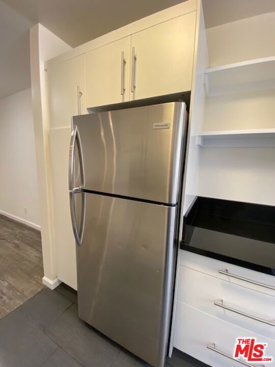 Residential Lease for rent at 7045 Hawthorn Avenue 203, Los Angeles, Los Angeles County CA featuring 1 bed and 1 bath