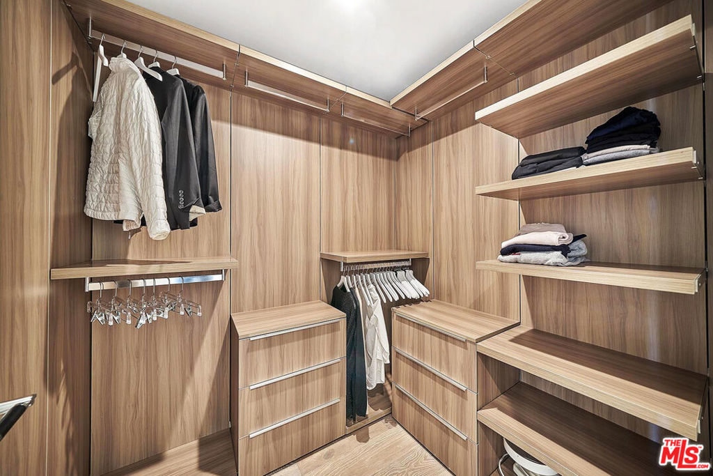 Residential Lease for rent at 132 N Swall Drive 301, Los Angeles, Los Angeles County CA featuring 2 beds and 2 baths