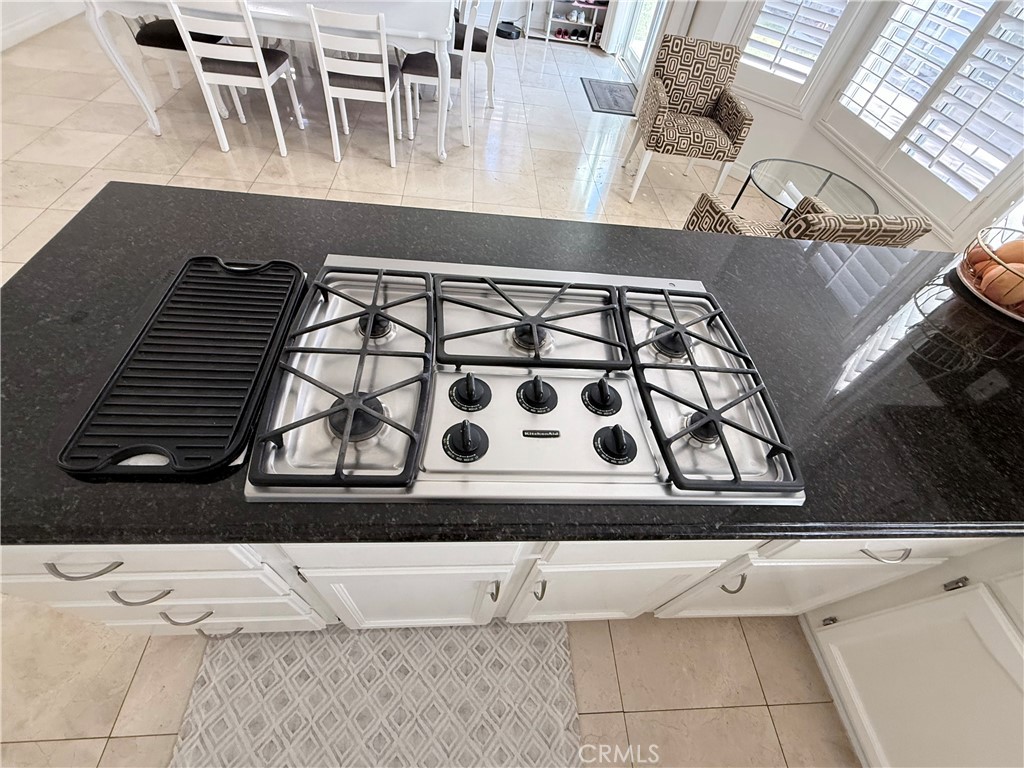 Residential Lease for rent at 7919 San Pedro Street, Fontana, San Bernardino County CA featuring 5 beds and 3 baths