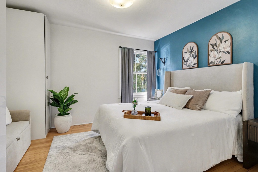 Residential for sale at 1808 Main street, Alameda CA featuring 1 bed and 1 bath