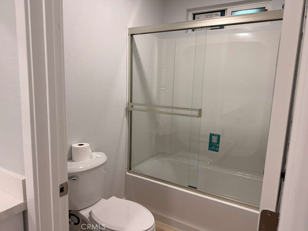 Residential Lease for rent at 9135 Boxwood Avenue, Fontana, San Bernardino County CA featuring 4 beds and 3 baths