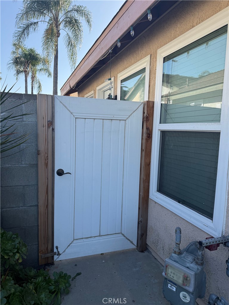 Residential Lease for rent at 453 W Grevillea B, Ontario CA and 1 bath