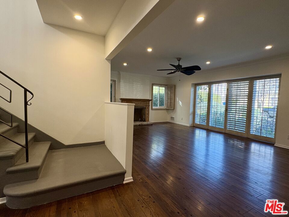 Residential Lease for rent at 333 N Detroit Street, Los Angeles, Los Angeles County CA featuring 3 beds and 2 baths