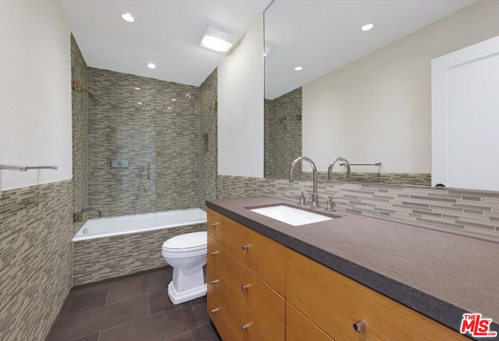 Residential for sale at 6789 Shearwater Lane, Malibu CA featuring 3 beds and 3 baths