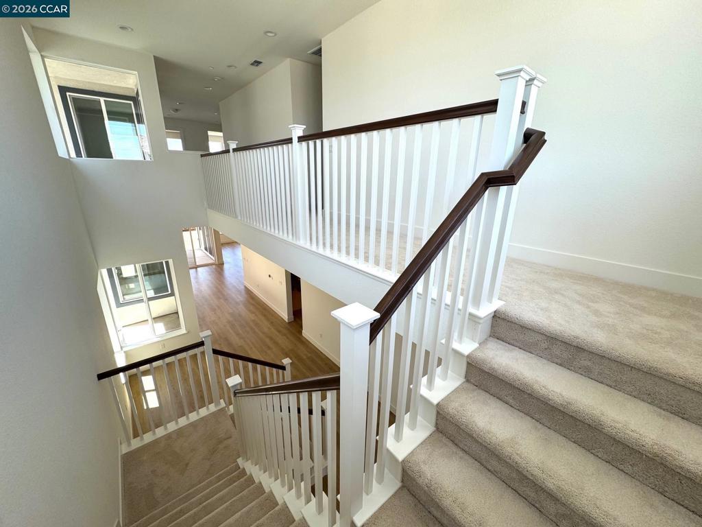 Residential for sale at 17585 Bushwick Lane, Lathrop CA featuring 5 beds and 3 baths