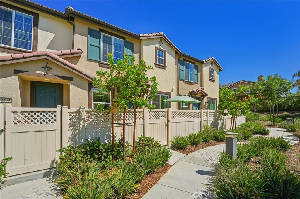 Residential for sale at 24140 Tuscany Avenue 2304, Murrieta CA featuring 3 beds and 3 baths