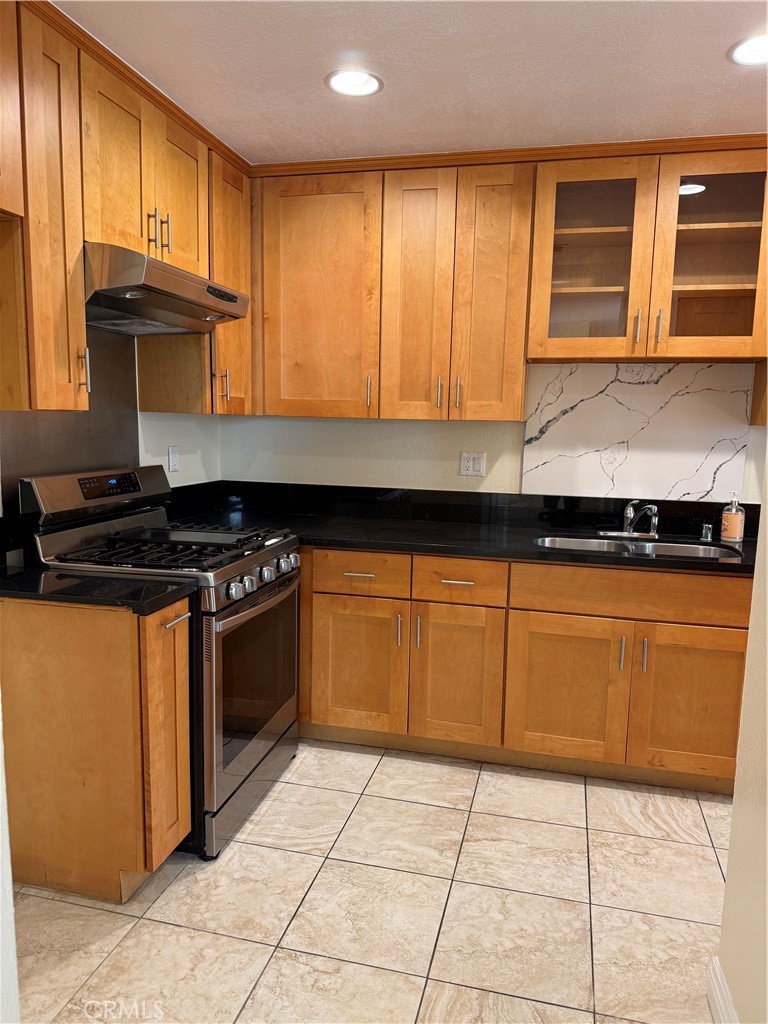 Residential Lease for rent at 428 Golden Springs, Diamond Bar CA featuring 2 beds and 3 baths
