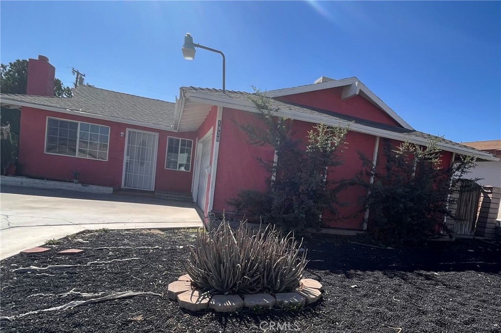 Residential Lease for rent at 1928 Armory, Barstow CA featuring 3 beds and 2 baths