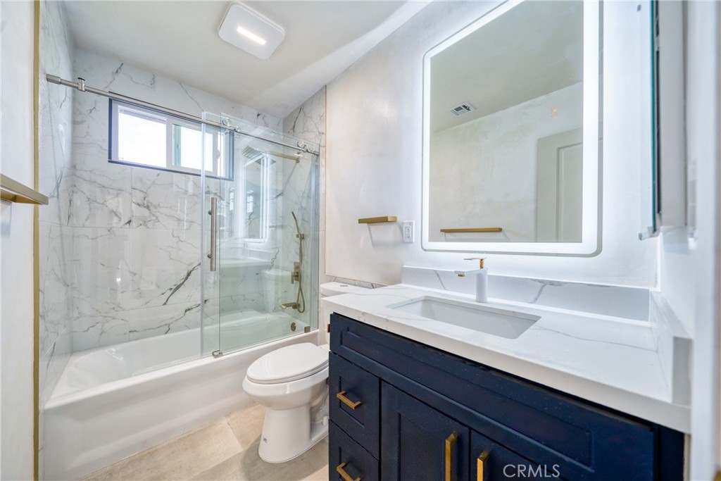 Residential Lease for rent at 2617 Morningside Street, Pasadena, Los Angeles County CA featuring 2 beds and 2 baths