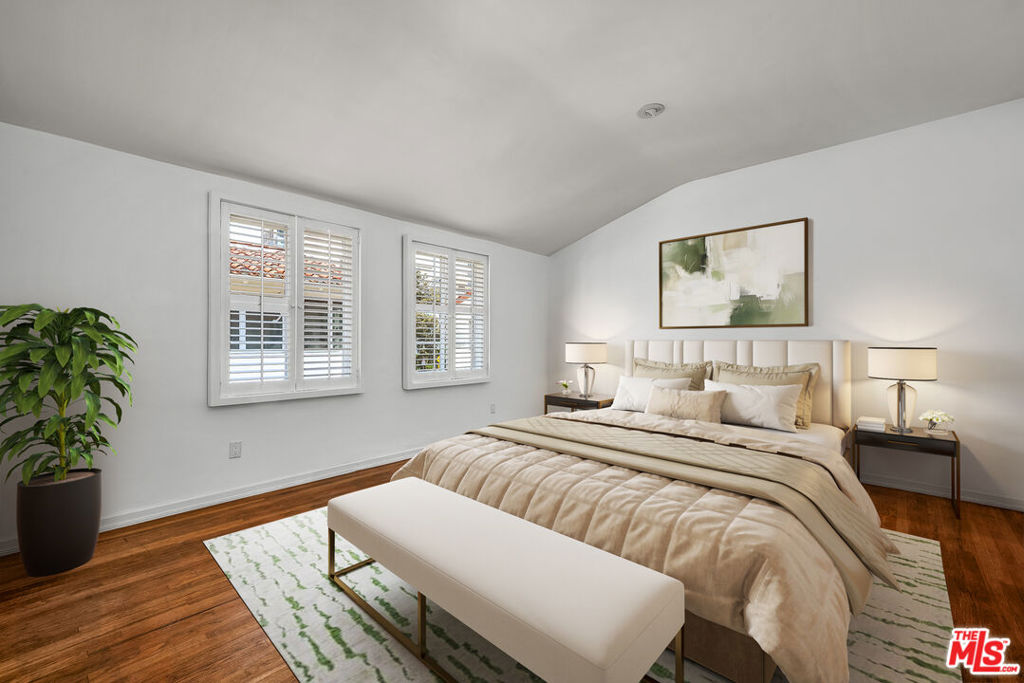 Residential Lease for rent at 10801 LINDBROOK Drive 10805, Los Angeles, Los Angeles County CA featuring 2 beds and 1 bath