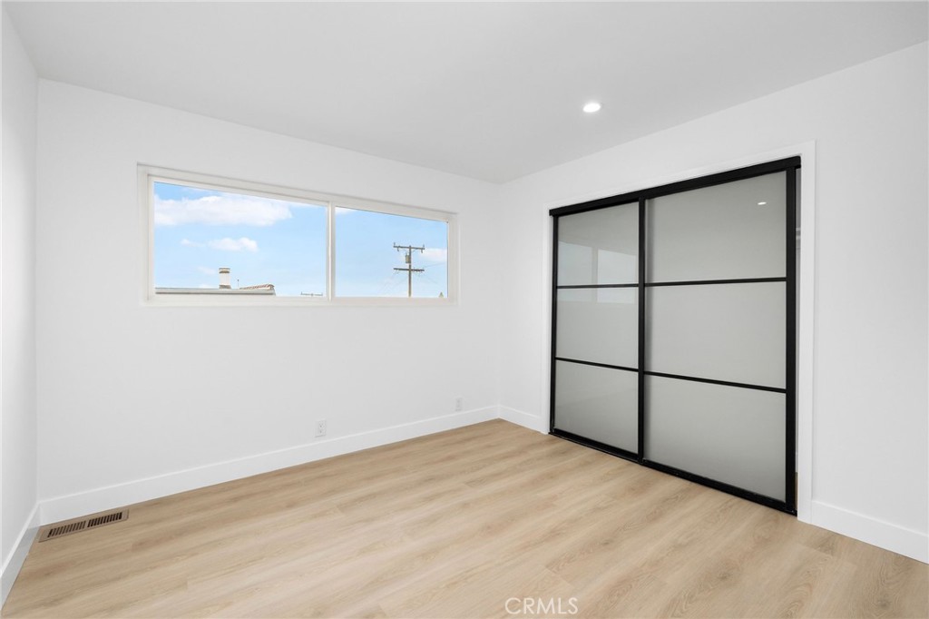 Residential Income for sale at 217 43rd, Manhattan Beach CA