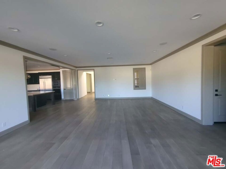 Residential Lease for rent at 16243 Cameo Court, Whittier, Los Angeles County CA featuring 5 beds and 5 baths