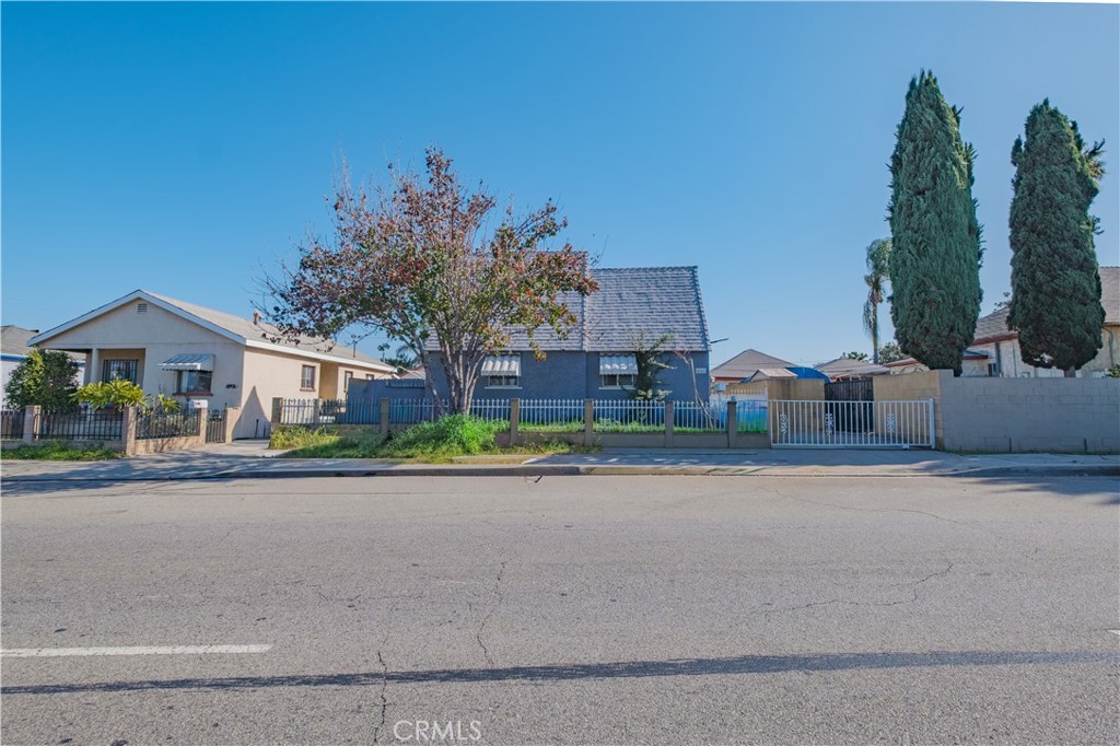 Residential for sale at 4660 Paramount Blvd, Pico Rivera CA featuring 2 beds and 1 bath