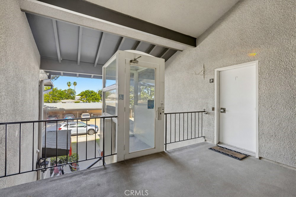 Residential for sale at 13342 Del Monte 5P, Seal Beach CA featuring 2 beds and 2 baths