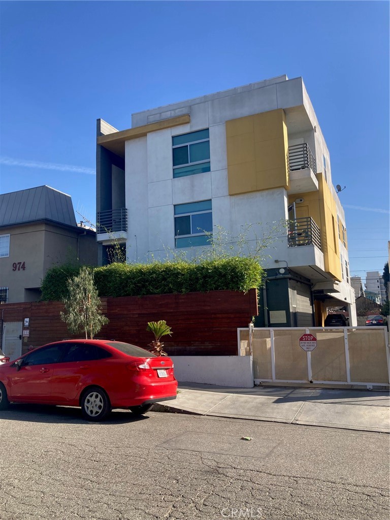 Residential Income for sale at 978 S Mariposa, Los Angeles CA