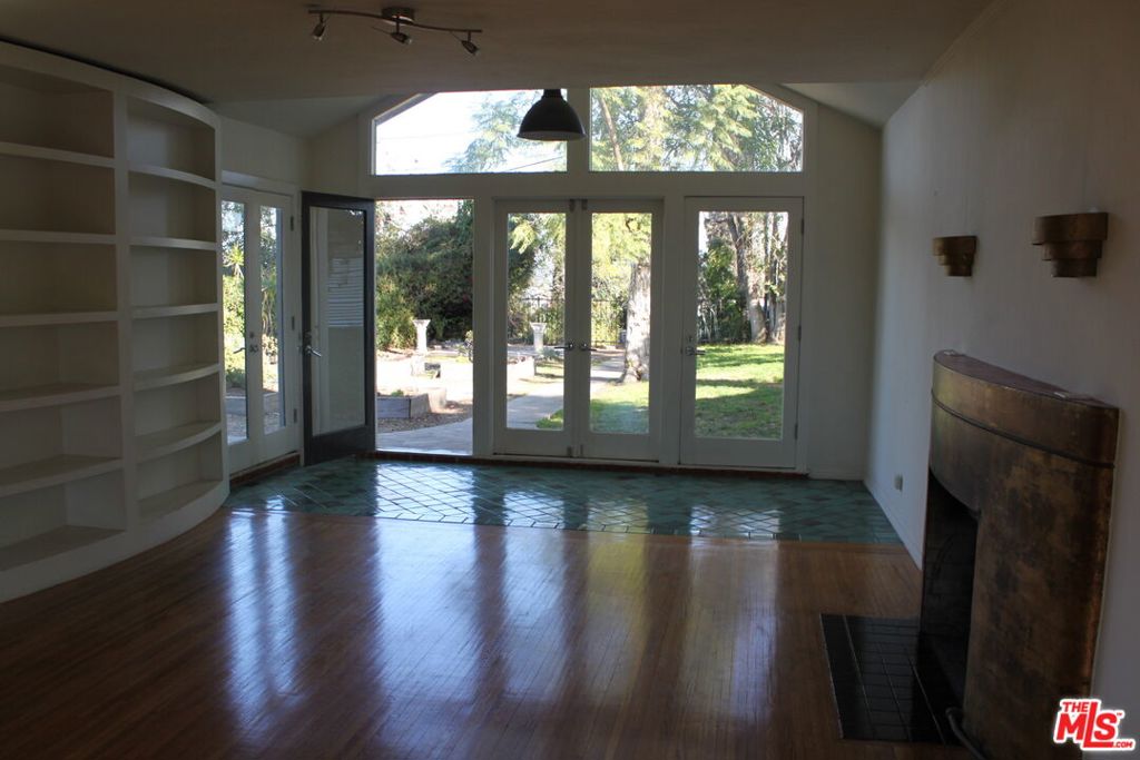 Residential Lease for rent at 2335 Silver Ridge Avenue, Los Angeles, Los Angeles County CA featuring 3 beds and 2 baths