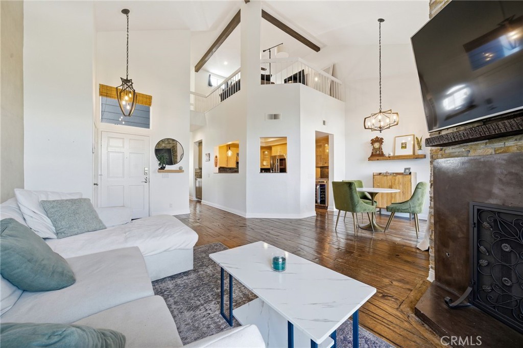 Residential Lease for rent at 20122 Bayfront 206, Huntington Beach CA featuring 2 beds and 2 baths