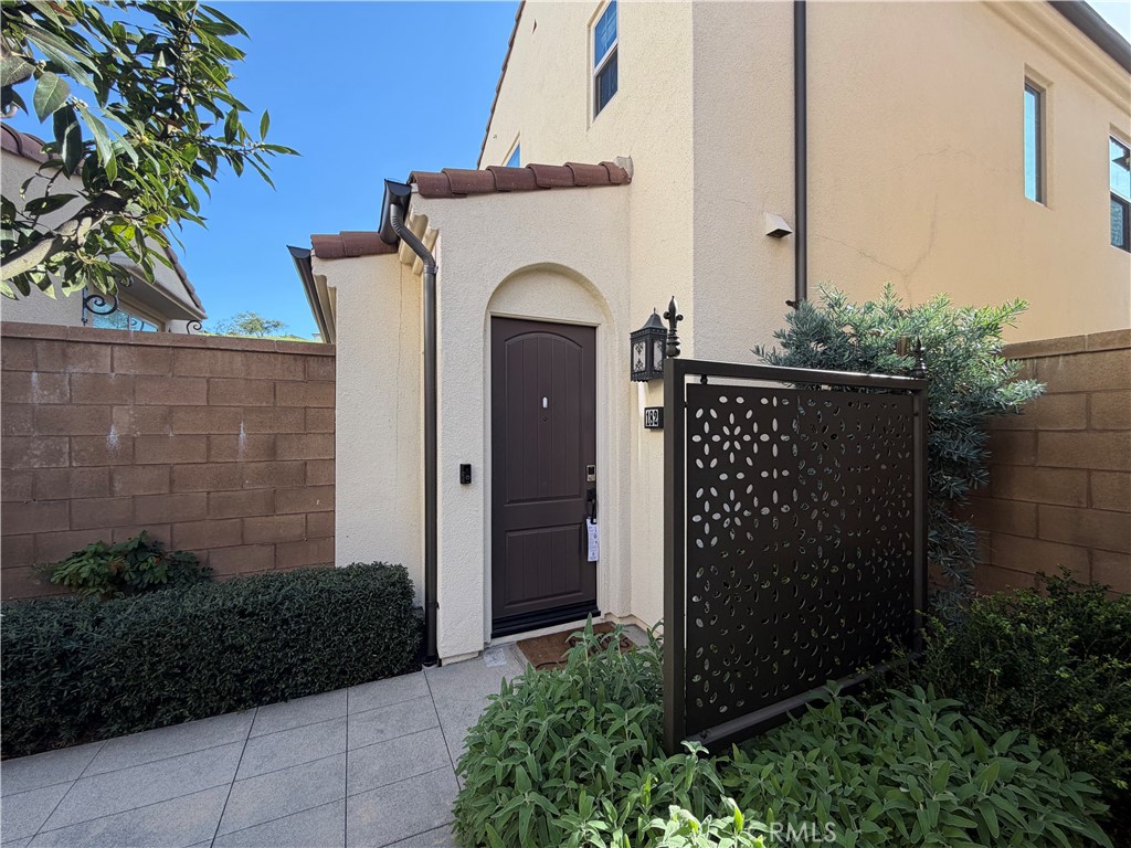Residential Lease for rent at 182 Quiet Grove, Irvine CA featuring 3 beds and 3 baths