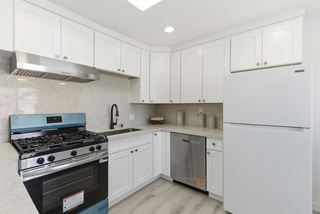 Residential for sale at 26 W View Avenue, San Francisco CA featuring 2 beds and 3 baths
