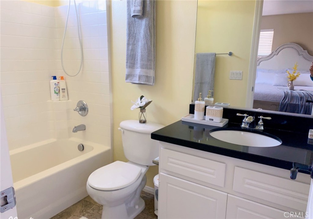 Residential Lease for rent at 30815 Terrace View Cir, Temecula CA featuring 6 beds and 4 baths