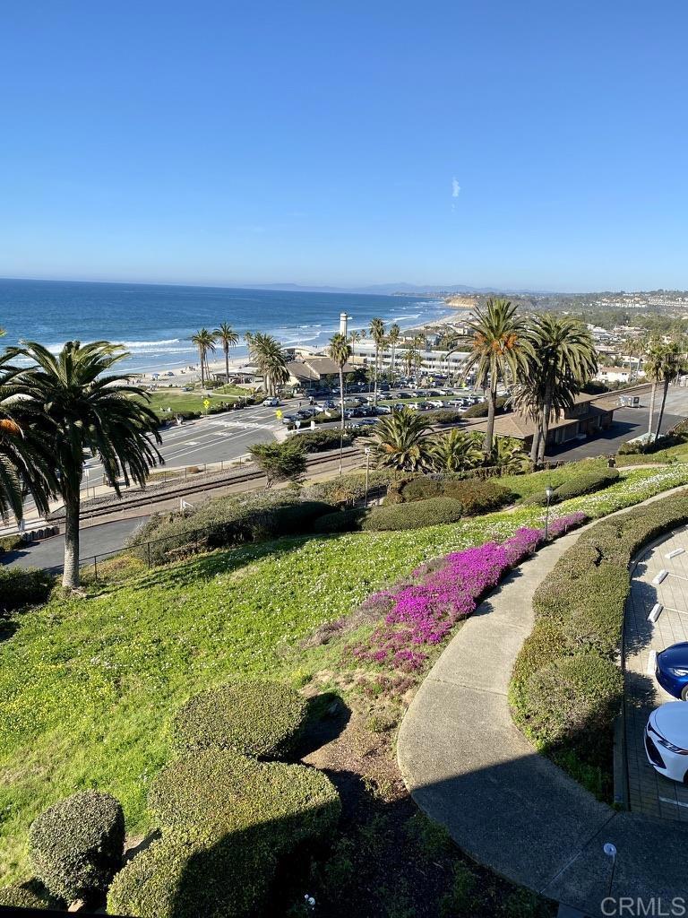Residential Lease for rent at 1552 Camino Del Mar 406, Del Mar CA featuring 1 bed and 2 baths
