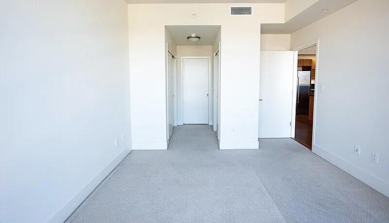 Residential Lease for rent at 88 E San Fernando Street, San Jose, Santa Clara County CA featuring 1 bed and 1 bath