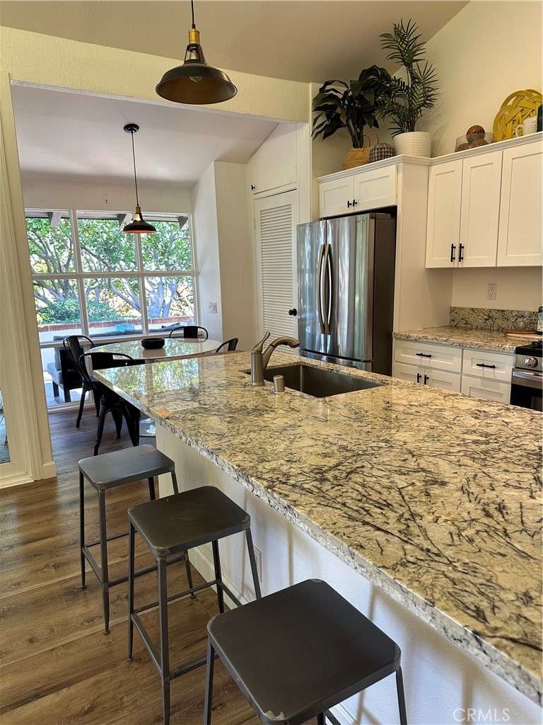 Residential Lease for rent at 303 Esplanade, Newport Beach CA featuring 3 beds and 2 baths