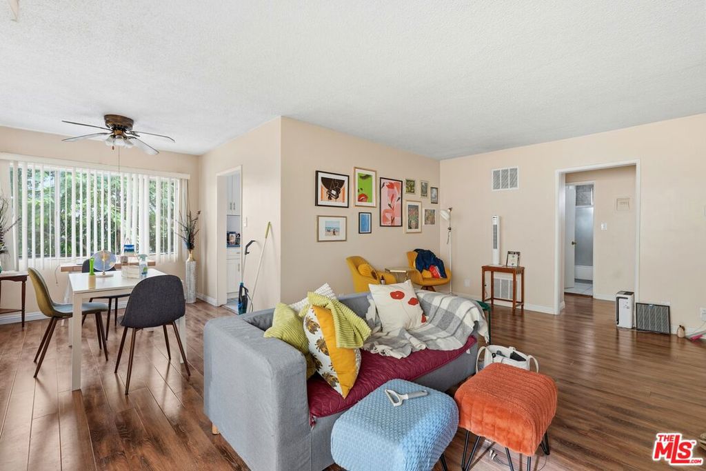 Residential Lease for rent at 1475 S Wooster Street, Los Angeles, Los Angeles County CA featuring 2 beds and 2 baths