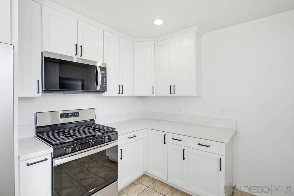 Residential Lease for rent at 4451 Mentone St., San Diego, San Diego County CA featuring 3 beds and 1 bath