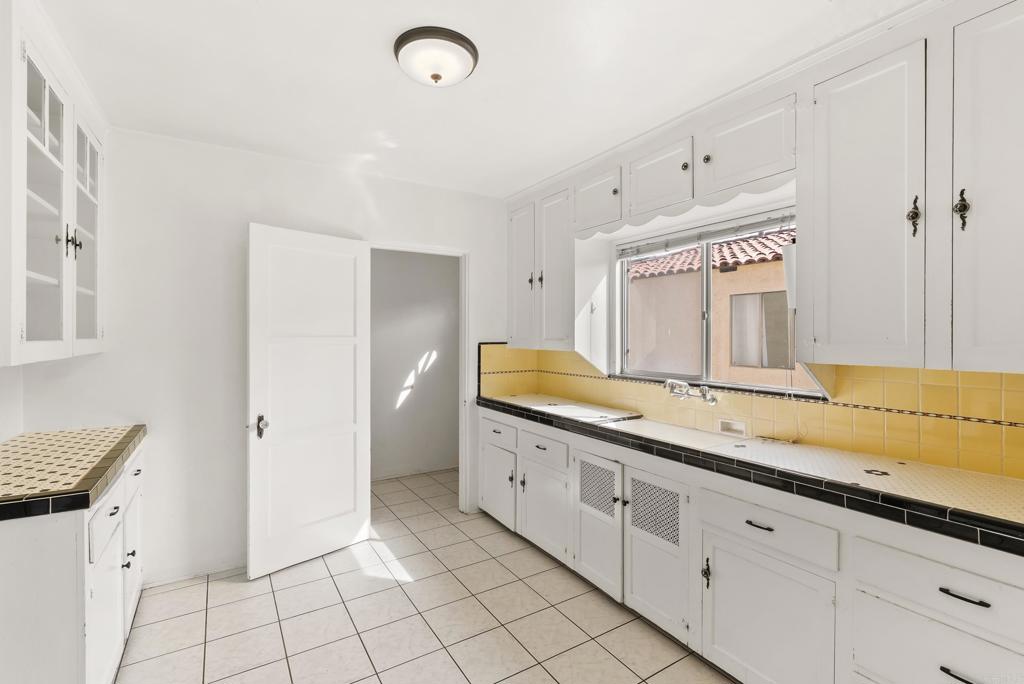 Residential for sale at 3040 Byron Street, San Diego CA featuring 6 beds and 2 baths