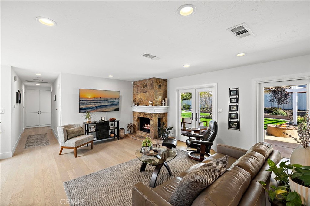 Residential for sale at 7722 Anillo Way, Carlsbad CA featuring 4 beds and 2 baths