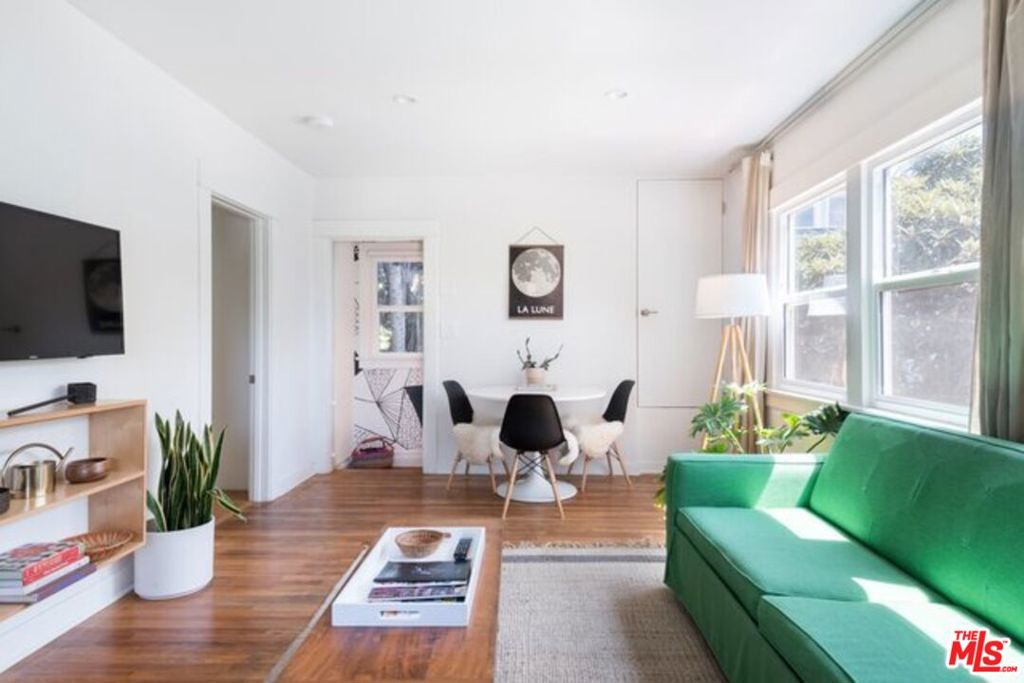 Residential Lease for rent at 1933 KENT Street, Los Angeles, Los Angeles County CA featuring 2 beds and 2 baths