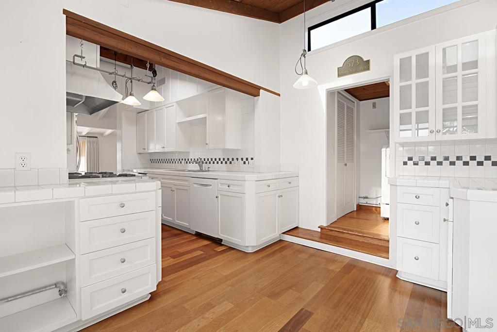 Residential Lease for rent at 573 Amphitheatre Dr, Del Mar CA featuring 4 beds and 3 baths