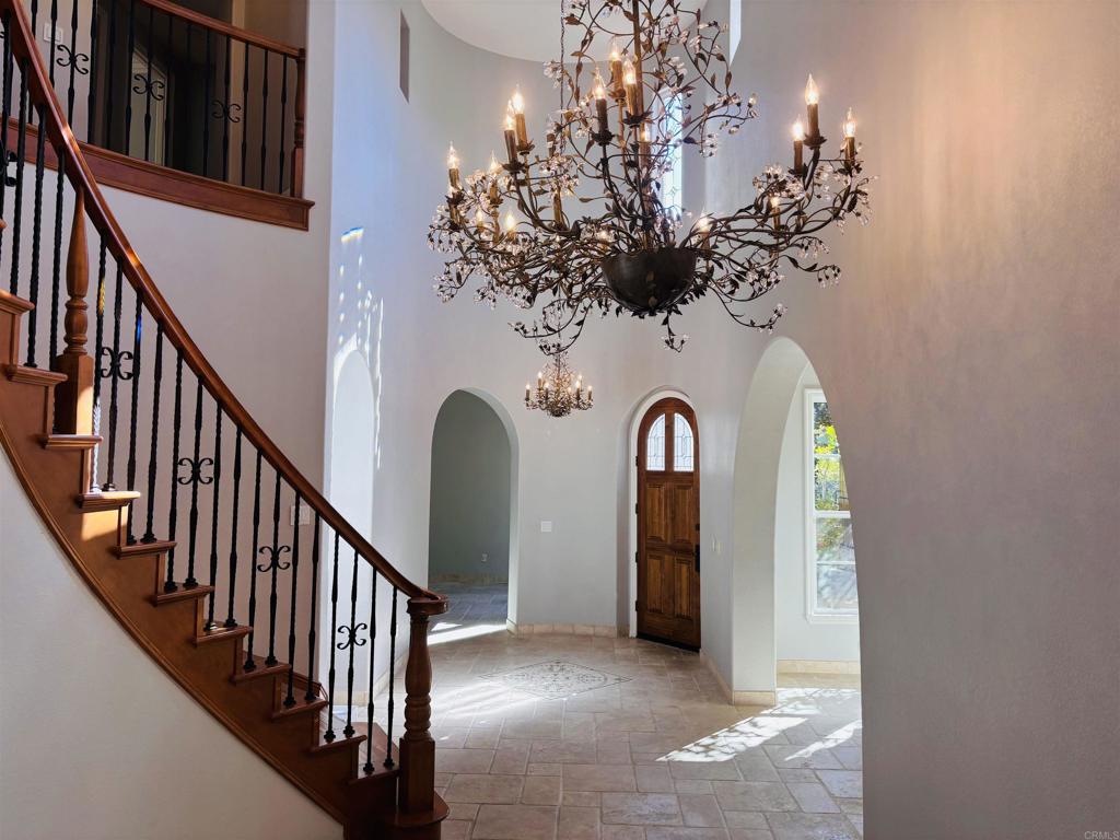 Residential Lease for rent at 11596 Parkhurst Square, San Diego, San Diego County CA featuring 6 beds and 7 baths