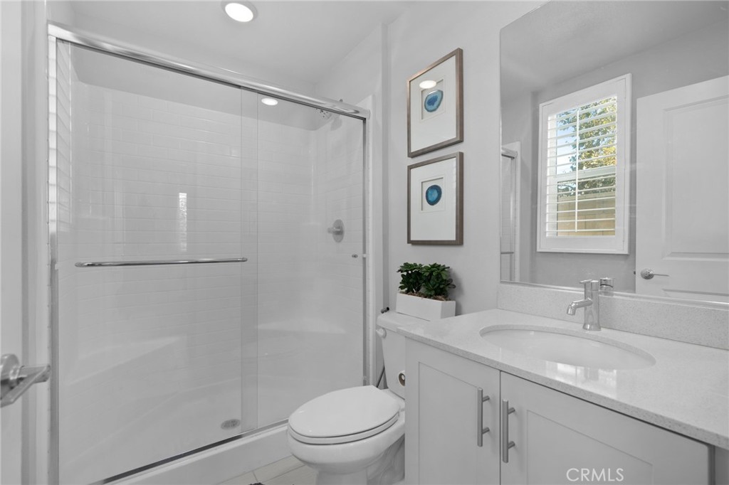 Residential Lease for rent at 2621 E Clara, Ontario CA featuring 5 beds and 3 baths